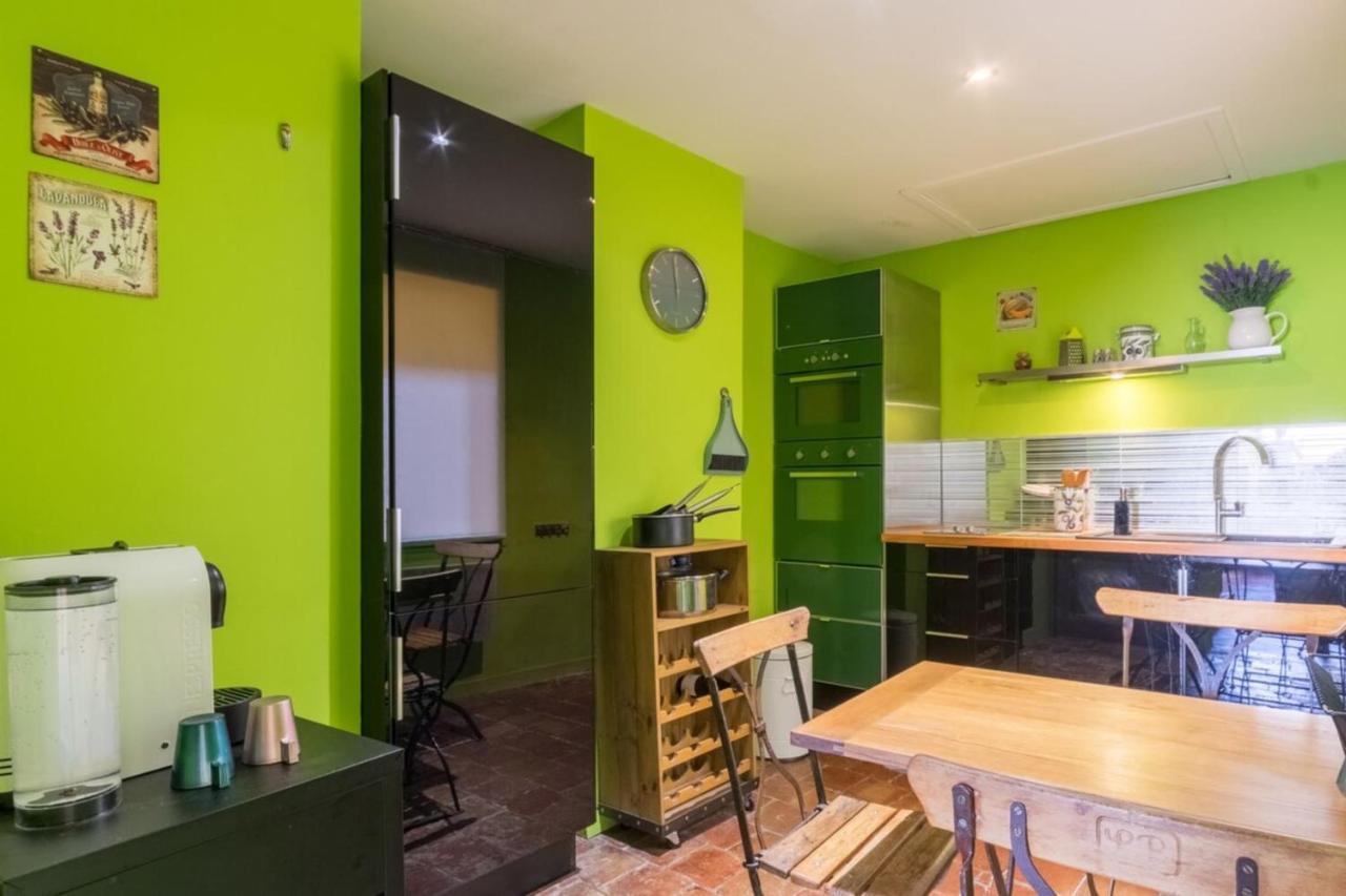 Appartamento Anis Furnished Flat Aix-en-Provence Esterno foto